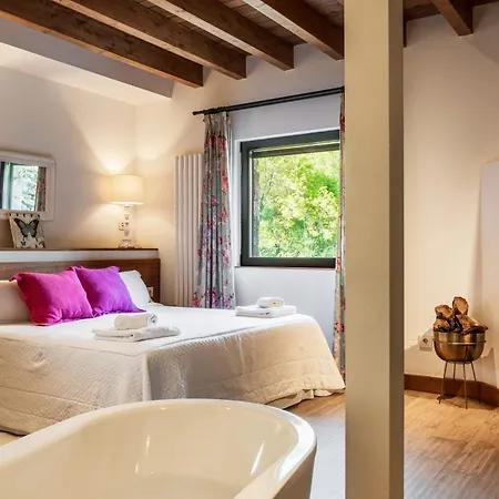 Gredos Maria Justina Bed and Breakfast 3*